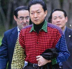 La camicia di Hatoyama